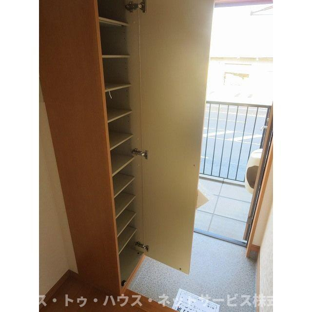 アムール 右京の玄関