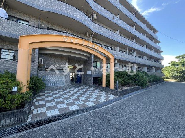 ジョイフル明和のエントランス