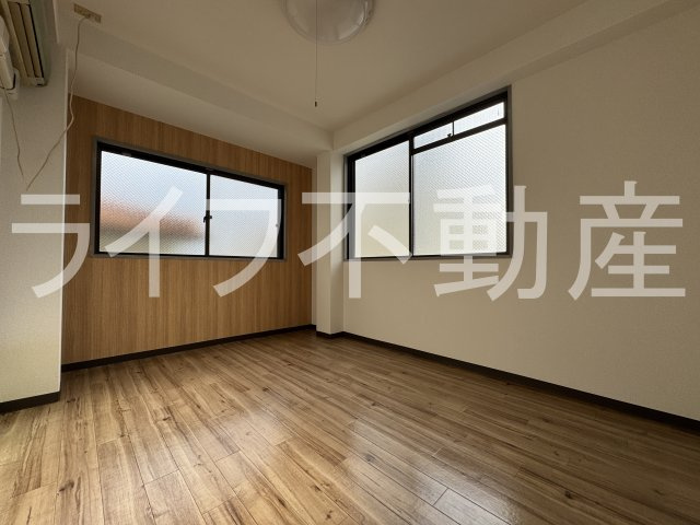 MJメゾン下小阪の洋室|個人の部屋や寝室として使える洋室です