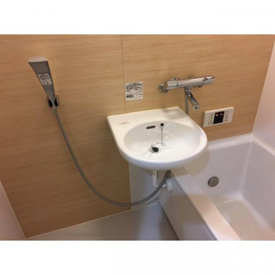 【洗面所】 | メゾン宮原 | 広い洗面スペース