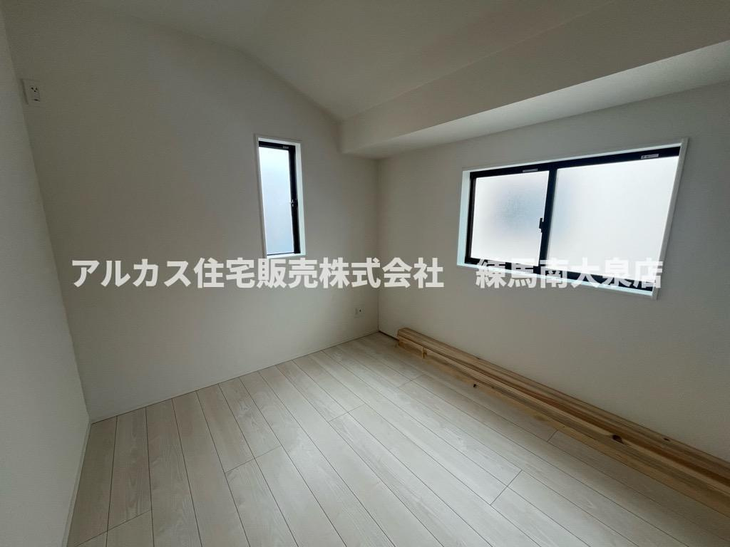 西東京市下保谷1丁目　新築一戸建　西武池袋線　保谷の洋室