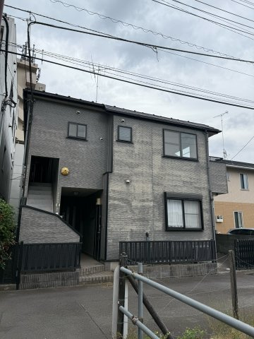 府中市朝日町２丁目のアパートの外観