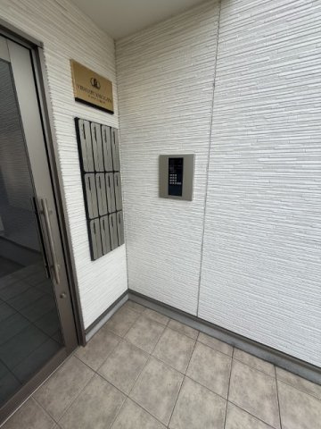 ヴィラナリー加古川のエントランス