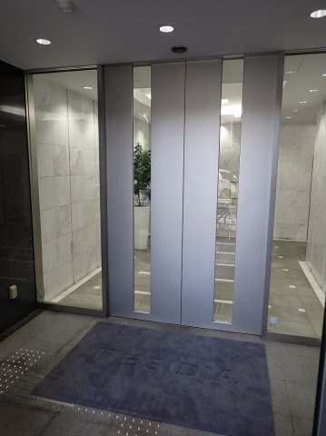 レジディア文京音羽Ⅱのエントランス