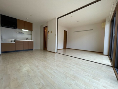 【居間・リビング】 | フローラルコート | リビング ９帖