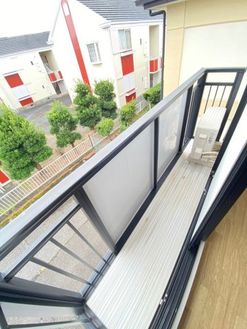 【バルコニー】