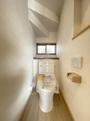 【トイレ】 | 海老名市杉久保南3丁目 中古戸建 全1棟