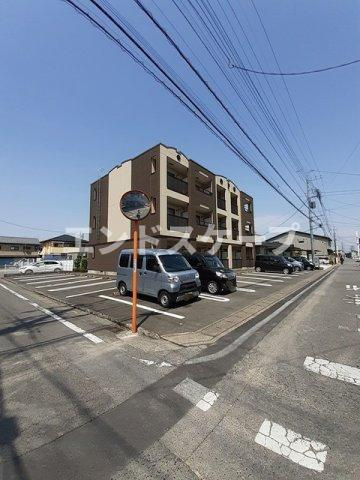 グロウステイトＷの駐車場|高崎、前橋のお部屋探しはエンドスケープまで！お客様の理想お聞かせ下さい♪