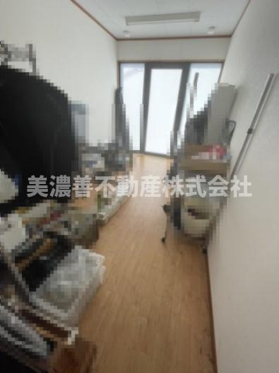 ６４８６８　岐阜市鏡島中古戸建ての内装