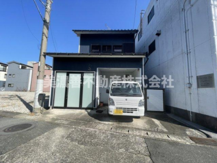 ６４８６８　岐阜市鏡島中古戸建ての外観