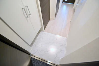 【玄関】 | La Douceur新大阪 | シンプルで使いやすい玄関です