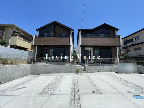 【外観】 | 【仲介手数料０円】綾瀬市寺尾中1期　新築一戸建て　1号棟　全2棟 | 全体　綾瀬市寺尾中1期　新築一戸建て　全2棟