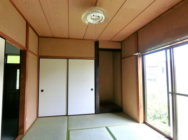 大網白里市南横川貸家の和室