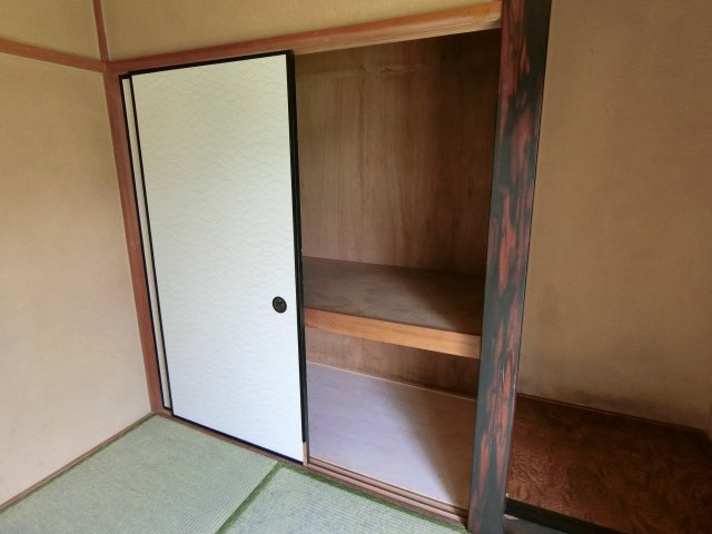 大網白里市南横川貸家の収納