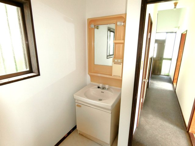 大網白里市南横川貸家の独立洗面台