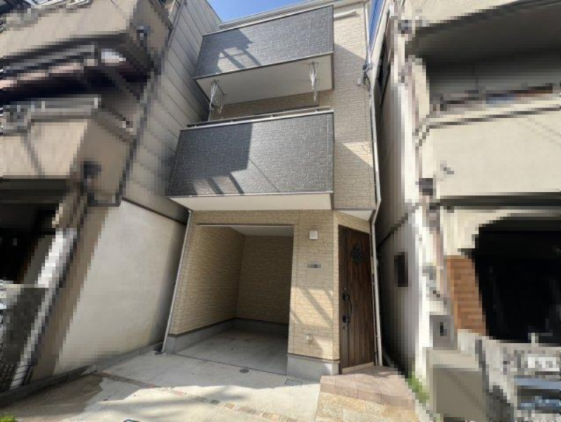 緑が丘１丁目　中古一戸建ての外観|新しい生活にいかがでしょうか？外観はお住まいの顔になります。こだわりたいポイントですね。外壁塗装や屋根塗装のご相談も承っております。
■現地内覧・資金計画相談・住宅ローン相談もお問合せ受付中■