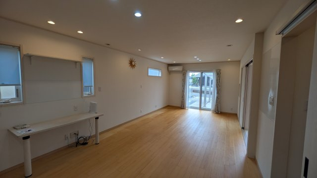 中古住宅　下西郷2丁目の居間・リビング