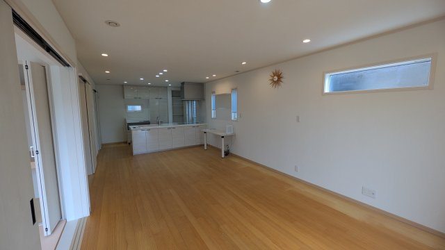 中古住宅　下西郷2丁目の居間・リビング