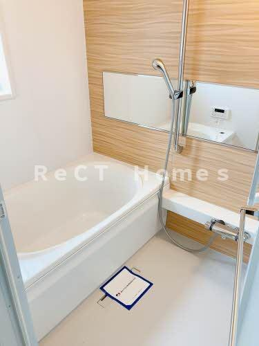 シャーメゾン坂田町の浴室