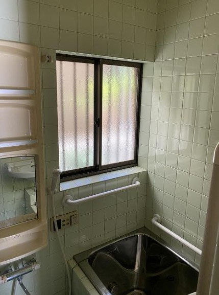 鳴滝藤ノ木町の浴室|おうち探しに不安がない人はいません！住むにあたって気になる点などなんでもご相談下さい♪
