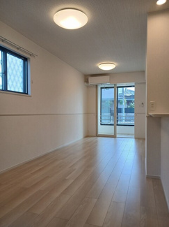 【居間・リビング】 | フリーデ　ガーデン　Ⅰ | 居室・リビング