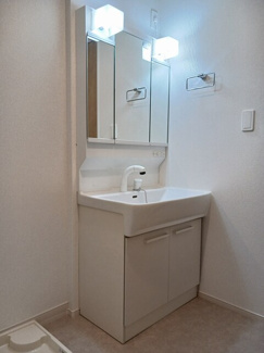 【独立洗面台】 | フリーデ　ガーデン　Ⅰ | 洗面所