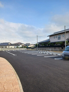 【駐車場】 | フリーデ　ガーデン　Ⅰ | 駐車場