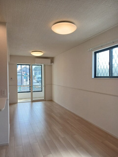 【居間・リビング】 | フリーデ　ガーデン　Ⅰ | 居室・リビング