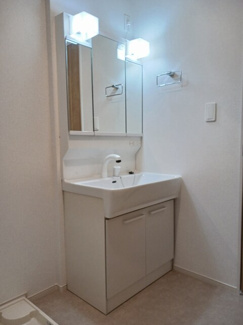 【独立洗面台】 | フリーデ　ガーデン　Ⅰ | 洗面所