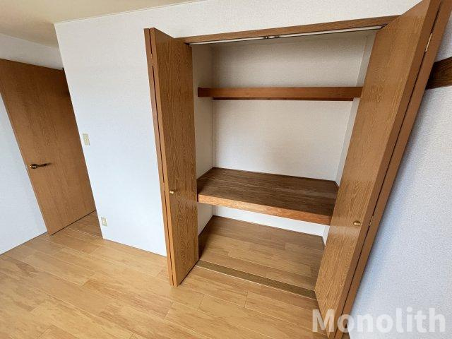 ロイヤルアイフティの収納