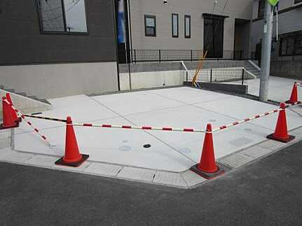 東区中山上２丁目の駐車場