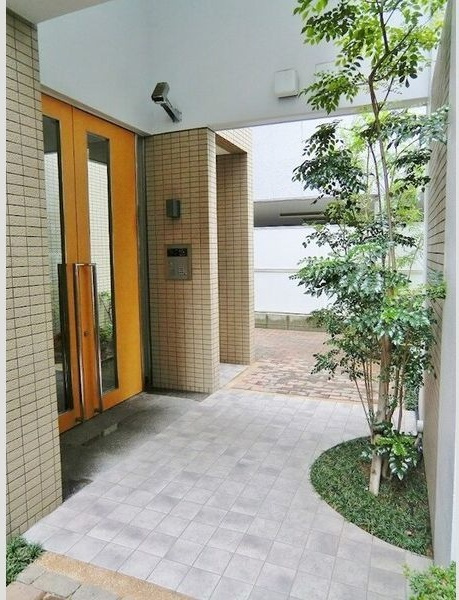 ヴィレッジ蔵人のエントランス