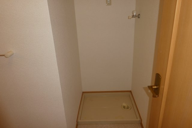 プリムヴェールのその他|洗濯機置き場