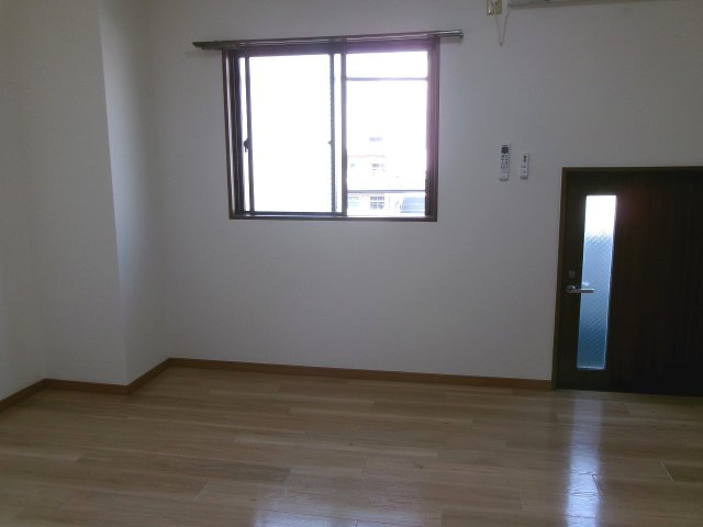 ノーブルハイム樽屋町の居間・リビング