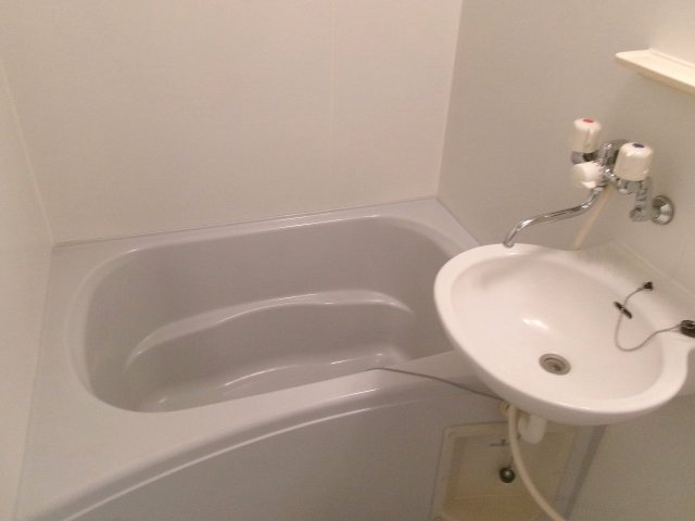 ノーブルハイム樽屋町の浴室