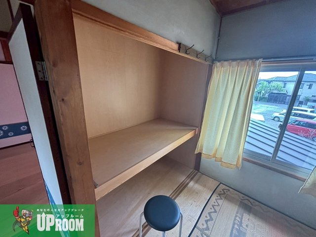 高蔵寺町北２丁目貸家の収納