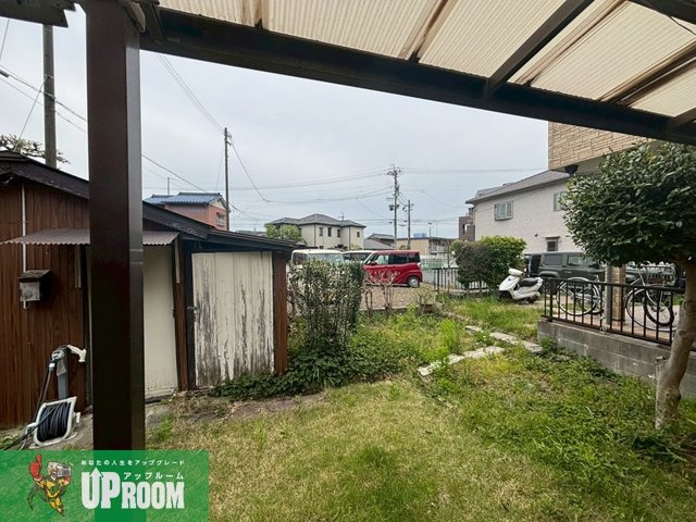 高蔵寺町北２丁目貸家の庭