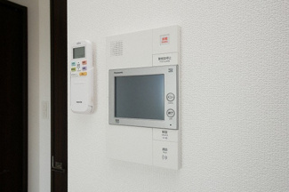 【セキュリティ】 | エグゼ大阪NORTHゲート | モニター付きインターホンです