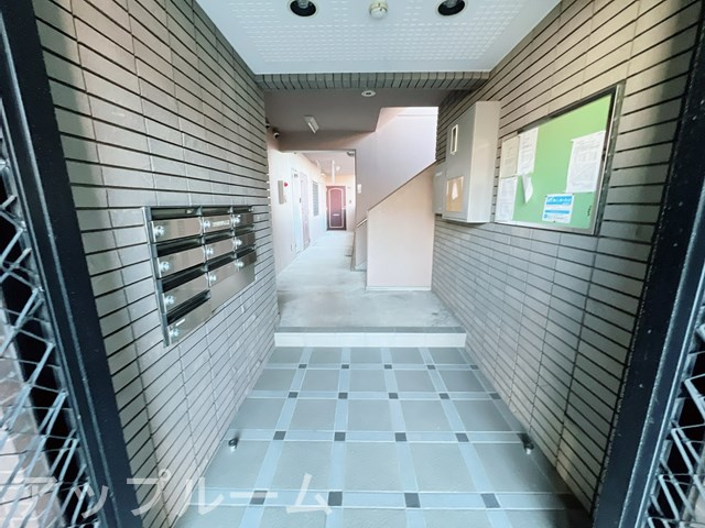 レジデンス富士のエントランス