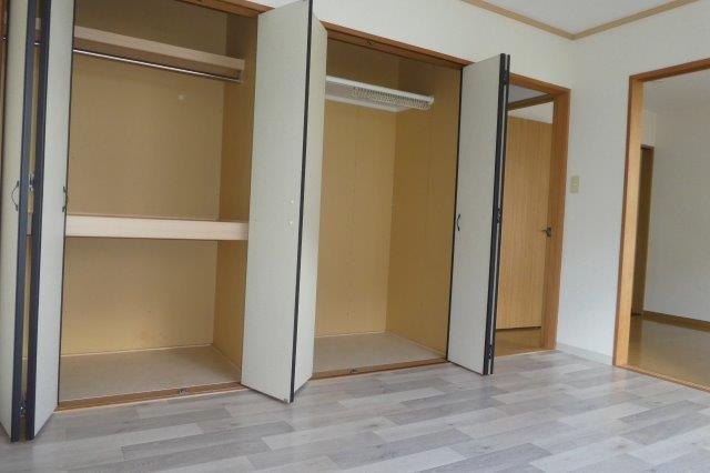 サンキャロットＡの収納|洋室