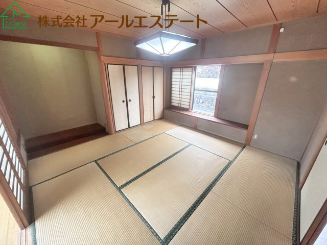 姫路市青山2丁目　　JR「余部駅」徒歩19分の和室