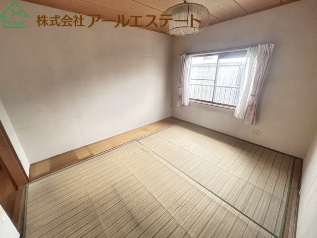 姫路市青山2丁目　　JR「余部駅」徒歩19分の寝室