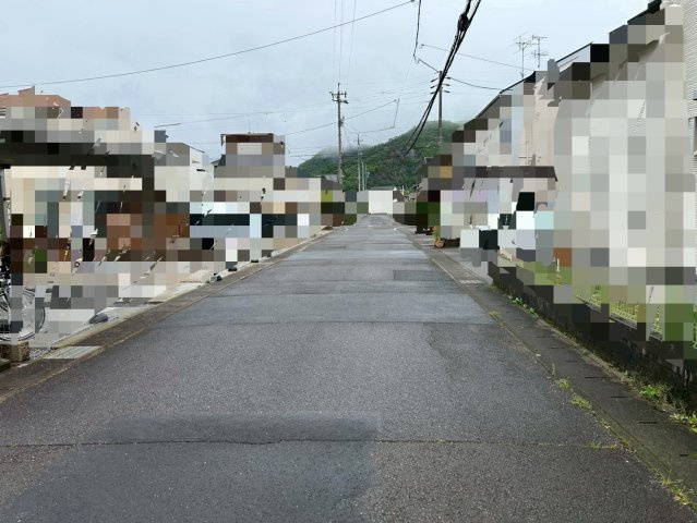 【商談中】中古戸建　岐阜市日野南7丁目　平成5年築の前面道路含む現地写真