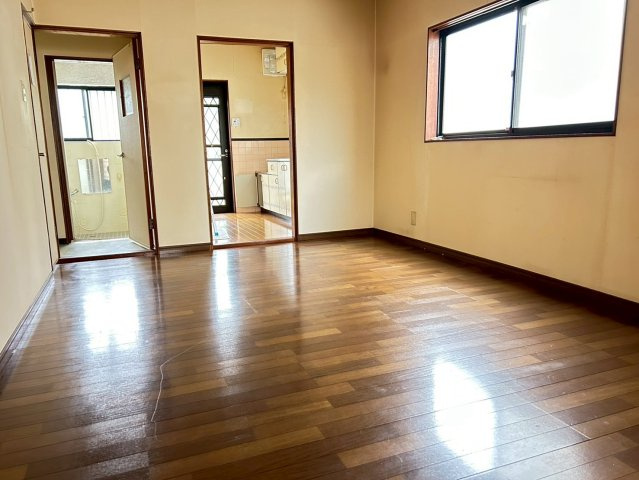 中古戸建　岐阜市日野南7丁目　平成5年築の居間・リビング