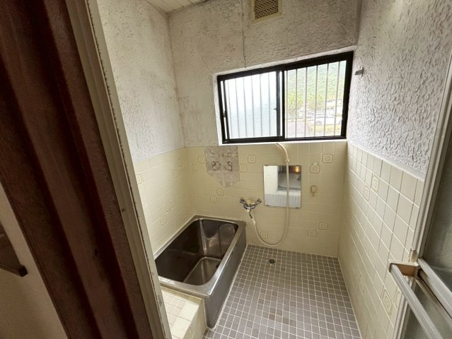 【商談中】中古戸建　岐阜市日野南7丁目　平成5年築の浴室