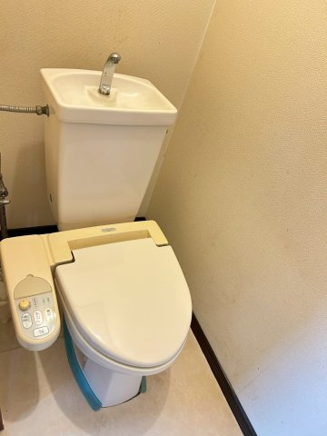 【商談中】中古戸建　岐阜市日野南7丁目　平成5年築のトイレ