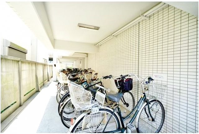 杉並区西荻北１丁目の賃貸マンションのその他共用部分|自転車置場