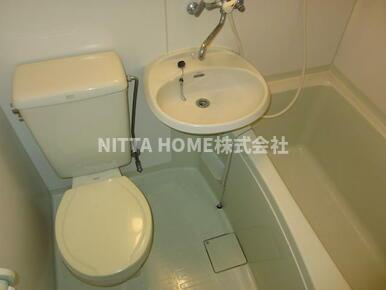 ナビハイム柏原Ⅱの浴室|浴室です★