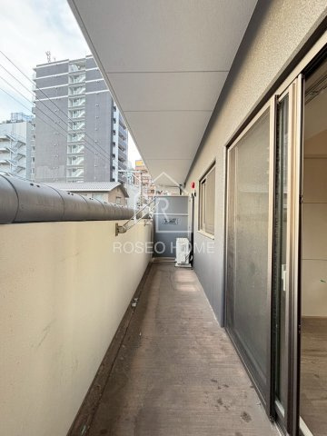 Arome梅田のバルコニー