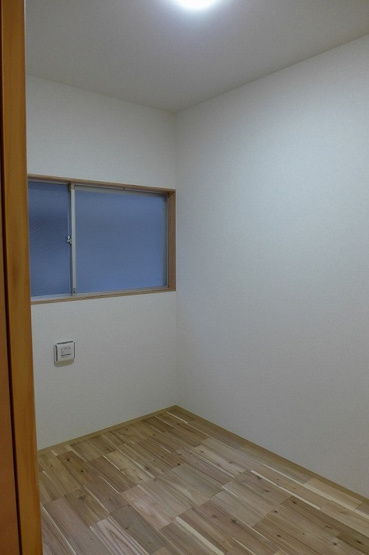 【その他】 | 古志原2丁目　フルリノベーション戸建 | クローゼットです